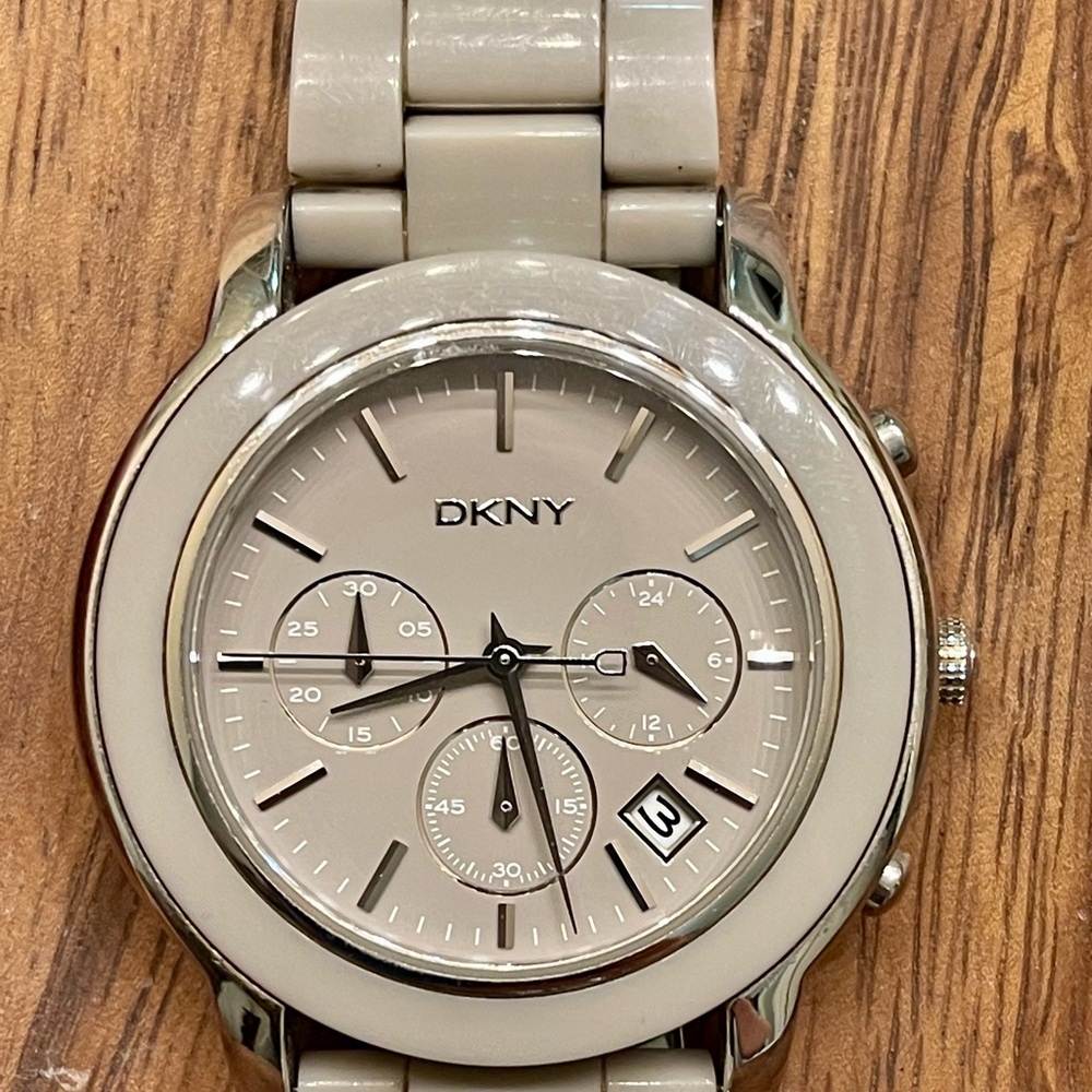 DKNY Taupe Resin Band Chronograph Watch Unisex - Picture 3 of 7